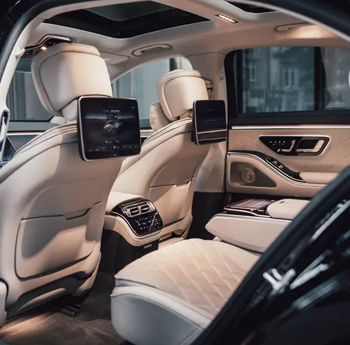 Mercedes S-Class - L'Escape