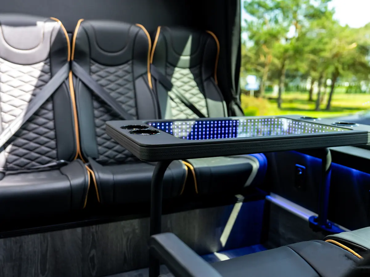 Mercedes Sprinter Luxusowy 16+2