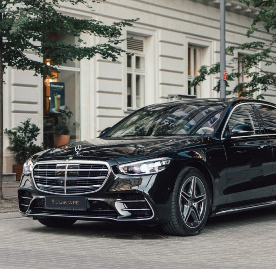 Mercedes S-Class - L'Escape