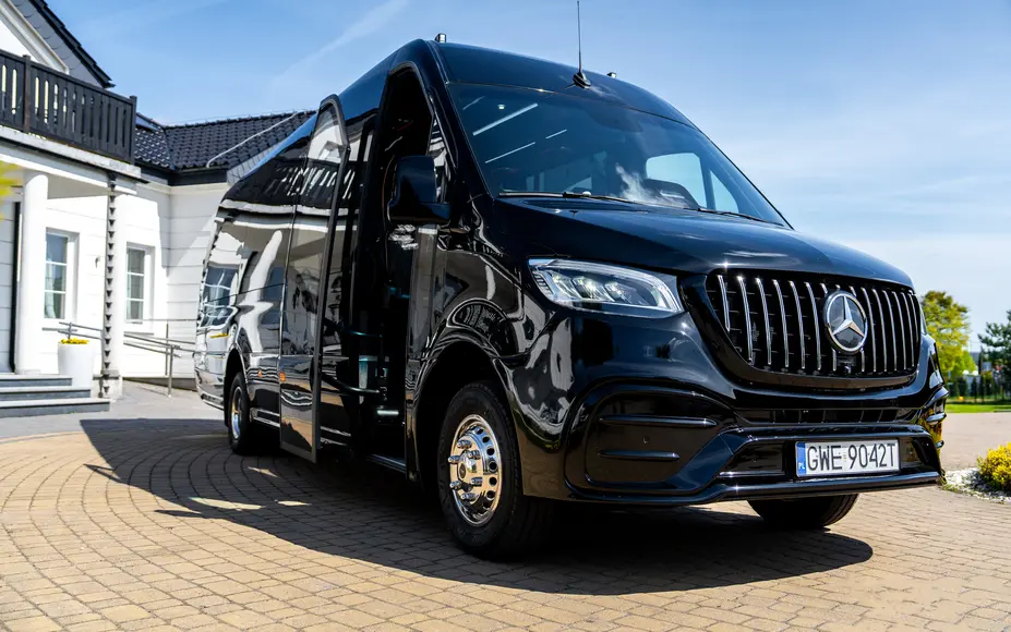 Mercedes Sprinter Luxury 16+2